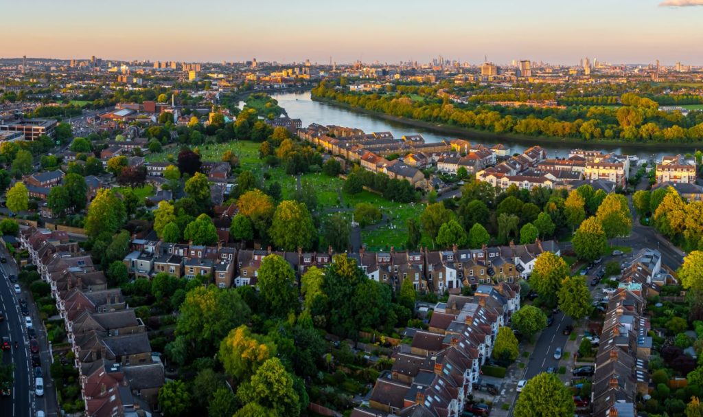 London Rental Landscape Shifts as Supply Rises and Rents Stabilise
