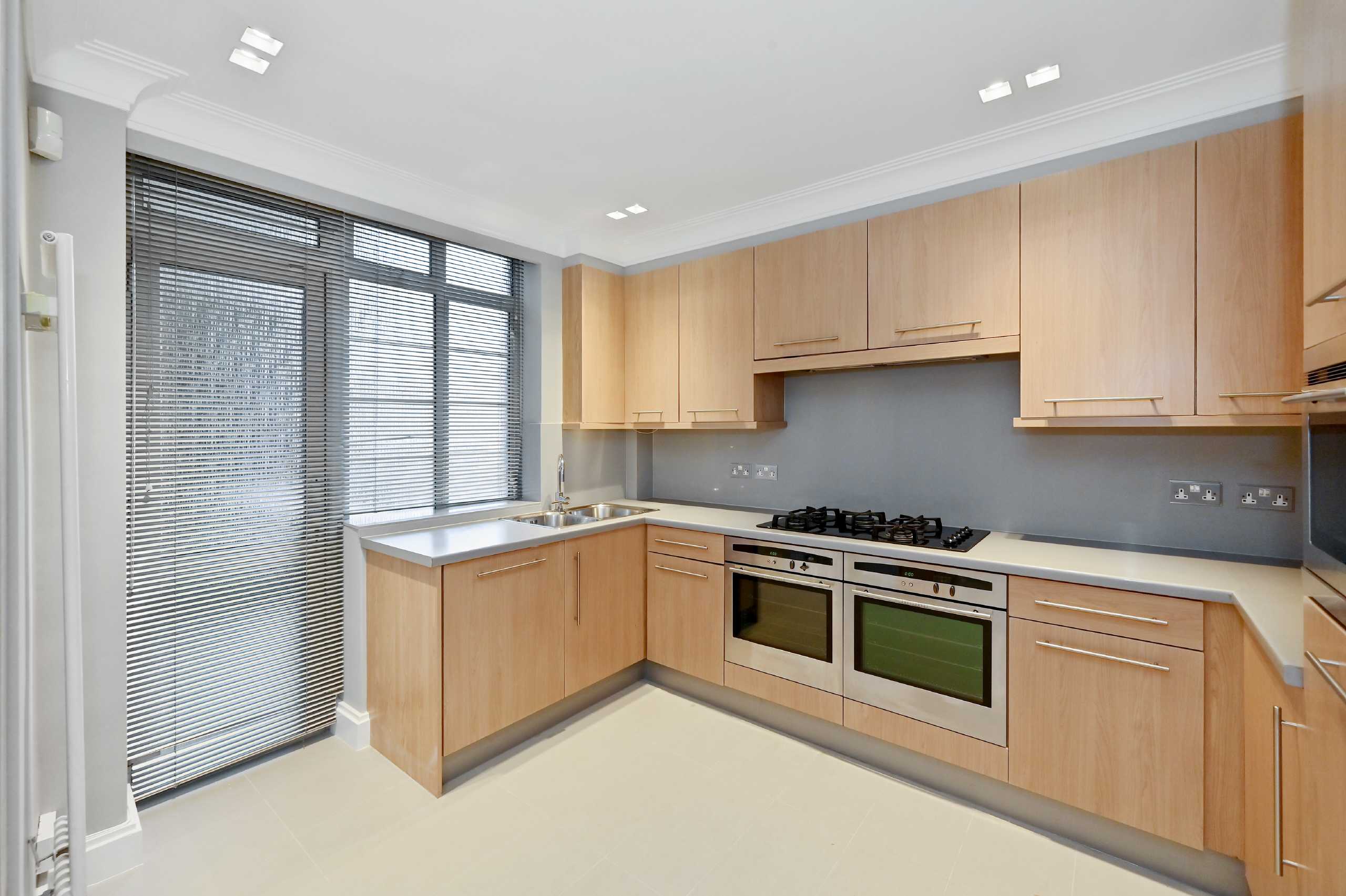 Gallery for St James Close, Prince Albert Road, NW8