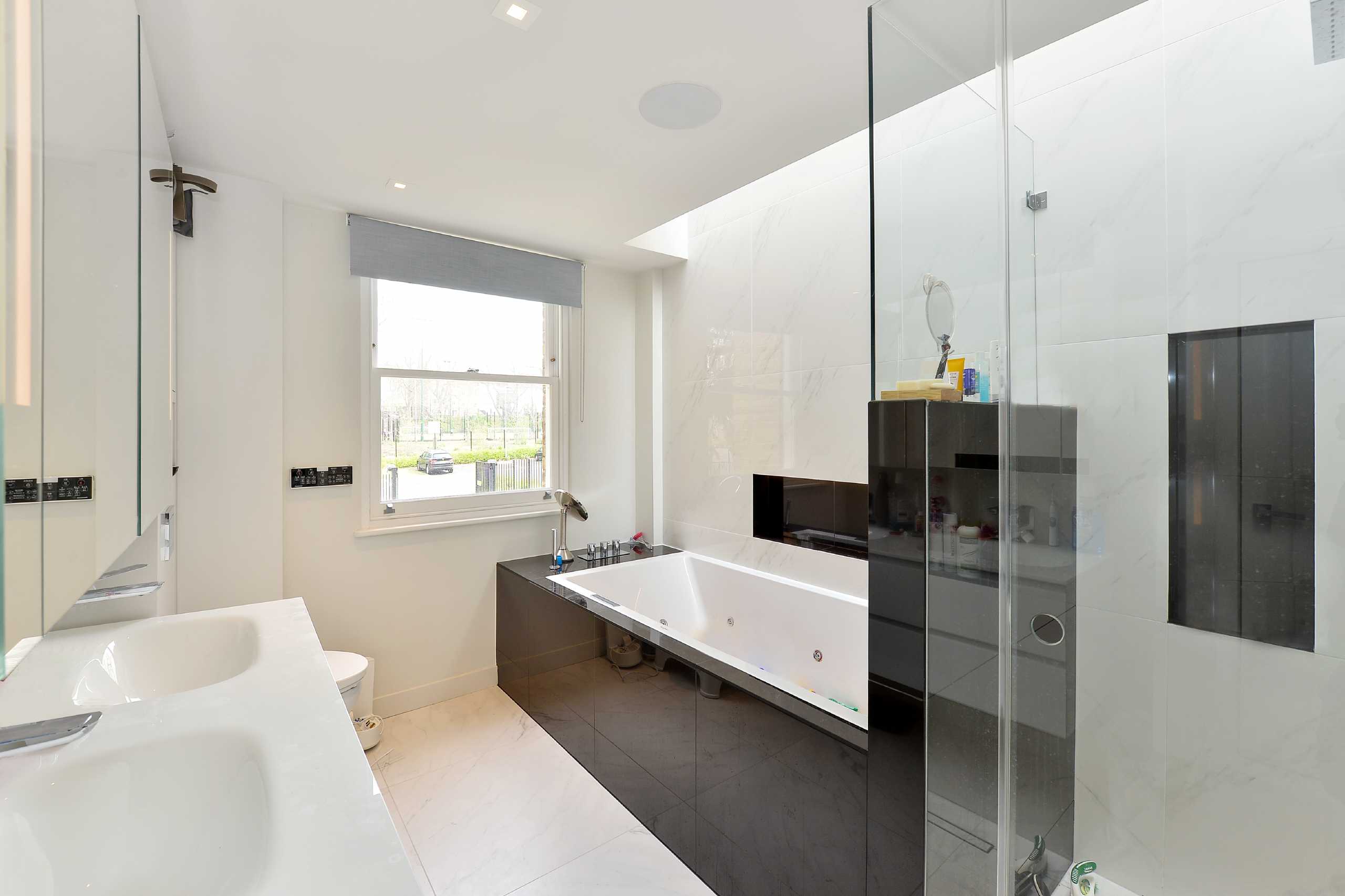 Gallery for Marlborough Hill, St John’s Wood, NW8